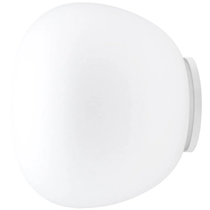 LED Wall Lamps with a Frosted Glass Finish for Soft Light DiffusionLED Wall Lamps with a Frosted Glass Finish for Soft Light DiffusionWall lamp / Ceiling lamp Fabbian Lumi F07 G35 01 - Mochi